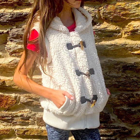 Coffee Shop kids faux Shearling Cream hooded Vest sz L - Picture 6 of 13